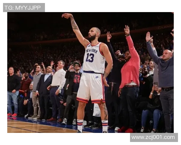 林书豪引领尼克斯逆袭湖人精彩对决回顾与分析